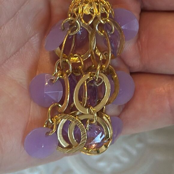 Vintage Bright Gold Tone Amethyst Faceted Plastic Bead Necklace With Filigree Ta - Picture 12 of 15